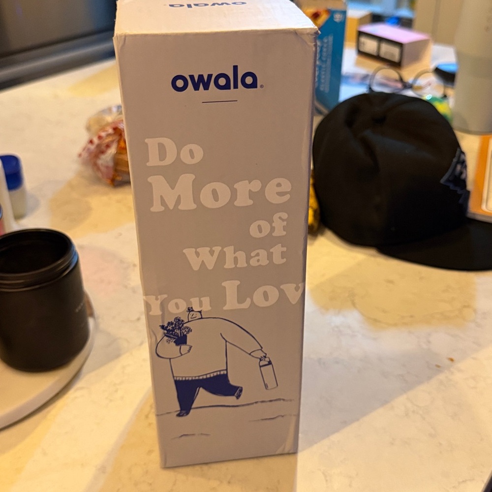 Owala X Wicked For Good Glinda 32 oz FreeSip - Picture 2 of 2